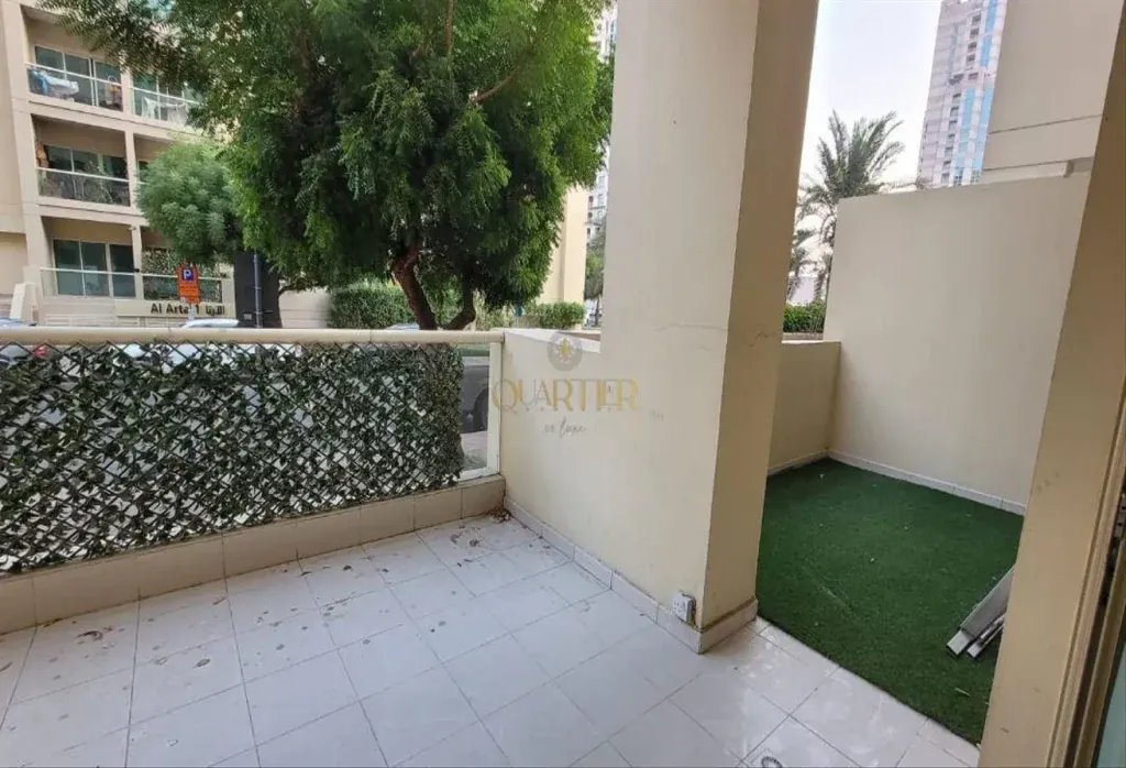 imgi_10_Apartment-for-Rent-in-Al-Thayyal-4-frontyard-1024x698