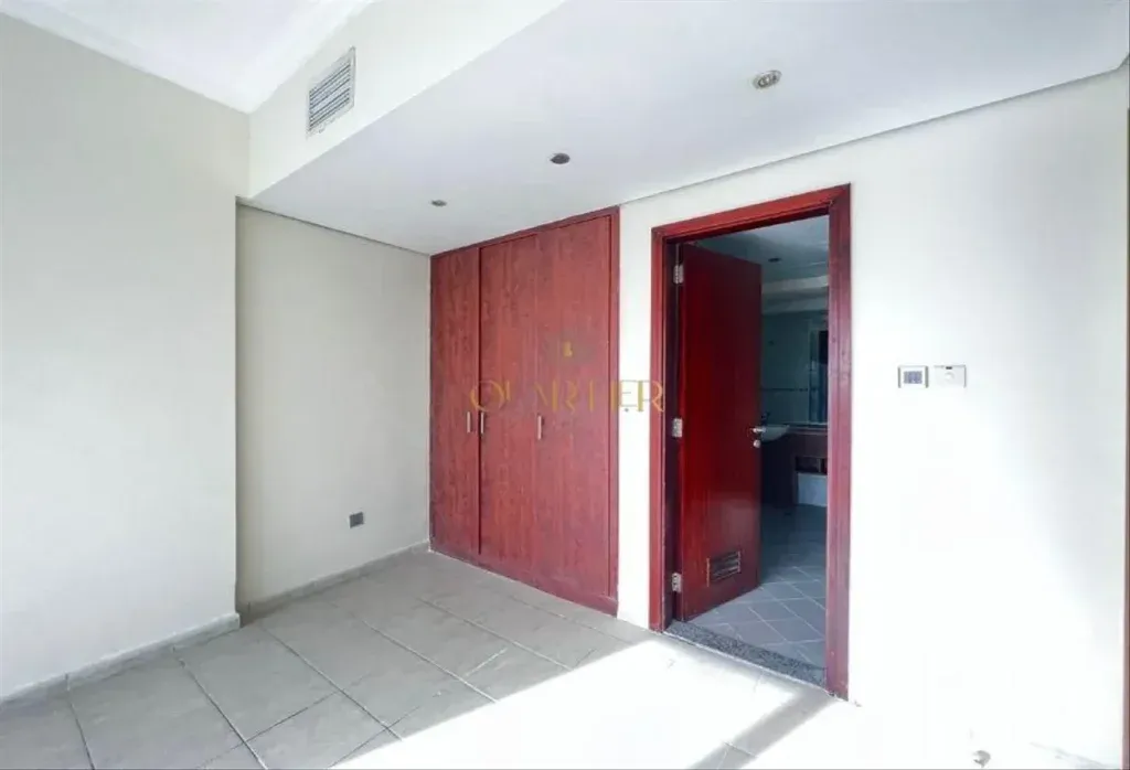 imgi_10_Apartment-for-Rent-in-Lake-View-Tower-3-1024x698