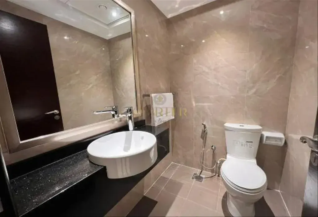 imgi_16_Apartment-for-Rent-in-Downtown-Dubai-bathroom-1024x698